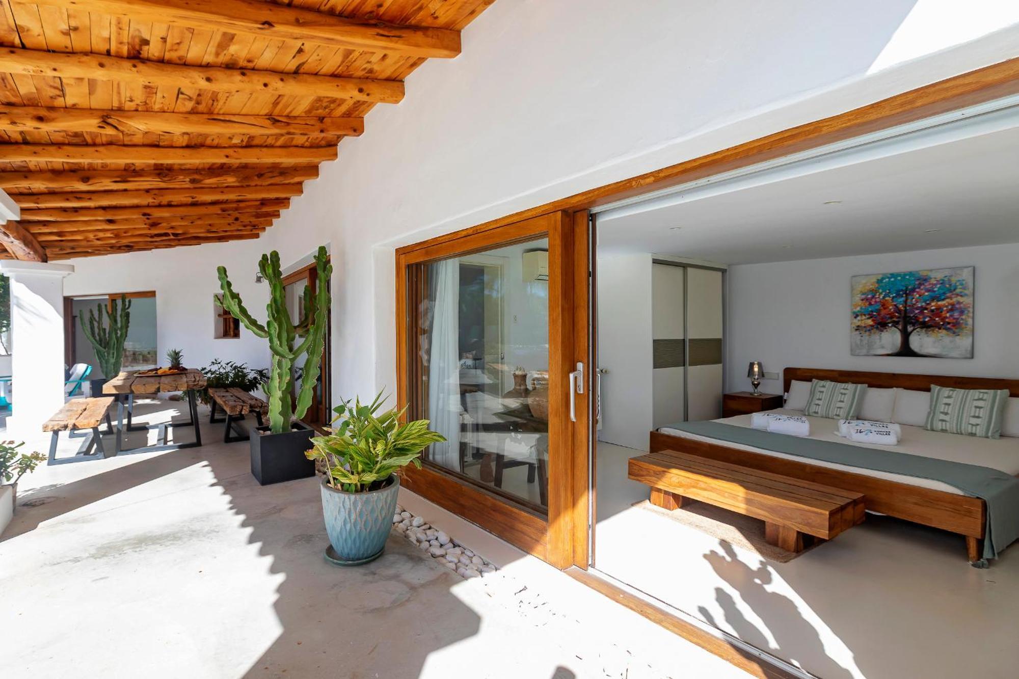 Villa Near Ibiza Town Sleeps 11 To 13 Guests Can Furnet Экстерьер фото